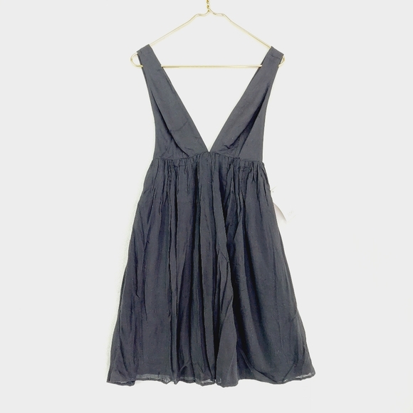 Tobi Dresses & Skirts - New Tobi Black V-Neck Plunge Pleated Midi Dress P4227